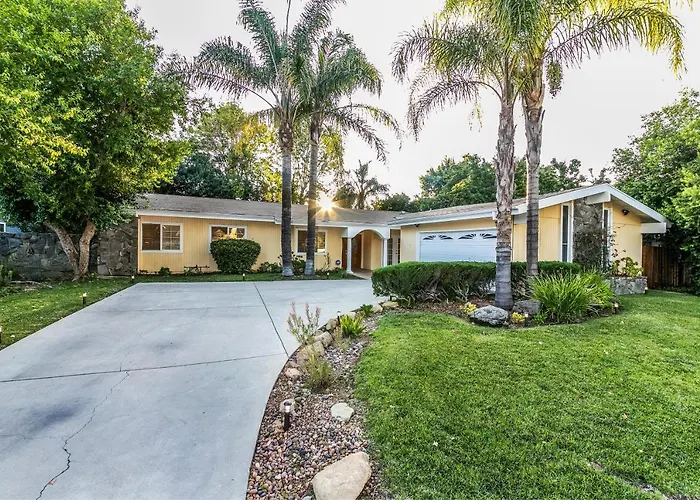 Villa Sausalito - Newly Designed 4Br House & Pool By Topanga Los Angeles